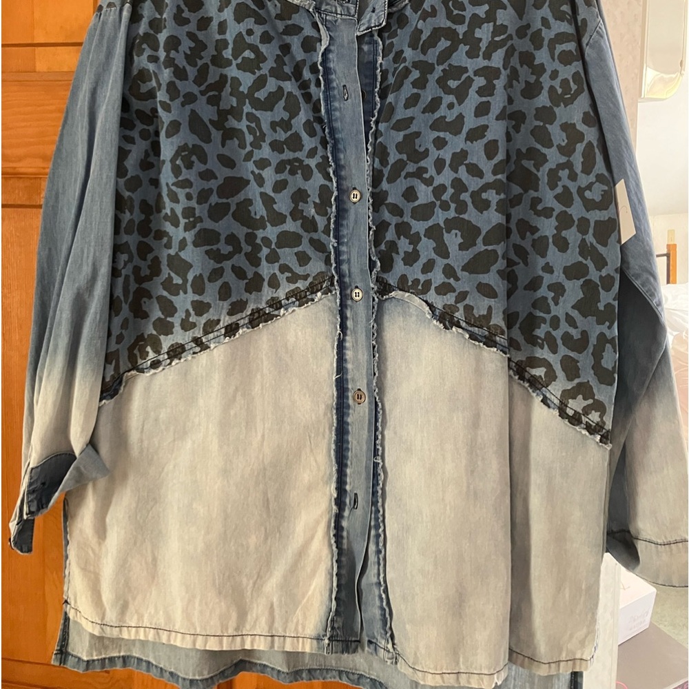 New with tags Blue denim button down shirt